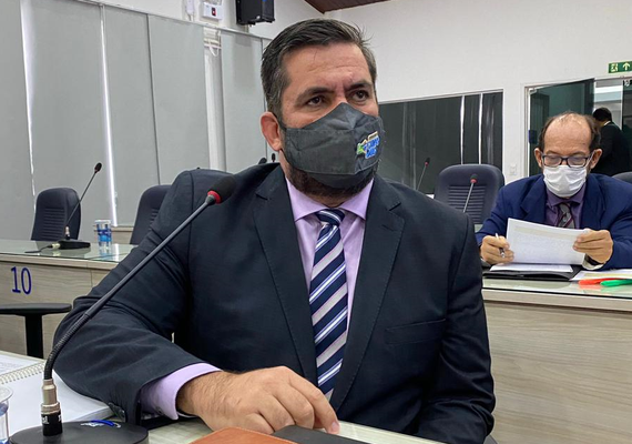 PL que obriga divulgação de nomes e horários de servidores da saúde é aprovada