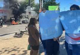 Estudantes protestam em Maceió contra salas sem ventilação e cobram Seduc