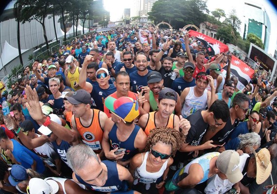 Com disposição e alegria, corredores anônimos agitam a São Silvestre