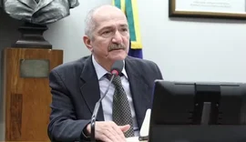 DC reage a críticas e inicia expulsão de Aldo Rebelo
