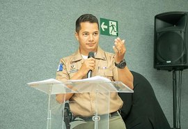 Associação diz que número de PMs que não se vacinou contra a Covid-19 é 'insignificante'