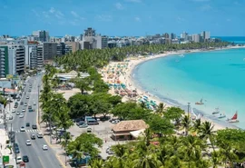 Feriado da Consciência Negra em Maceió deve ter céu carregado e chance de chuva