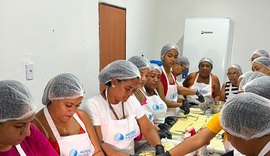Curso capacita mulheres do Vergel e valoriza a tradição do sururu em Maceió