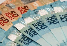 Inflação fará salário mínimo ter maior alta em 6 anos, mas sem ganho real