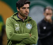 Abel Ferreira faz gesto obsceno durante partida do Palmeiras