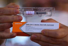 Alagoas receberá mais 37 mil doses da Coronavac e AstraZeneca