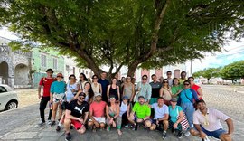 Turistas participam de jornada de autoconhecimento em Penedo