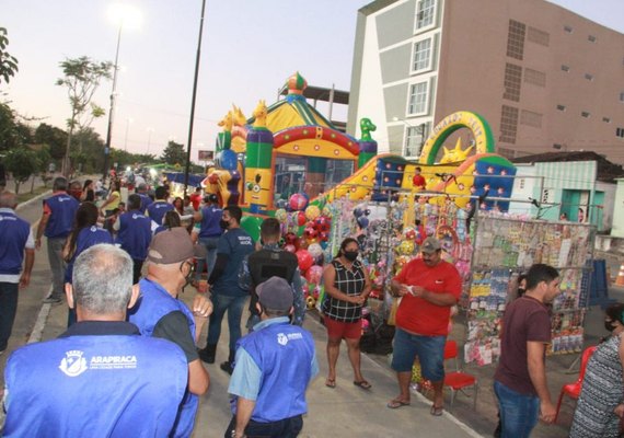 Secretaria realoca ambulantes no Bosque das Arapiracas