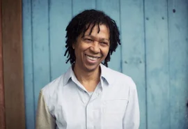 Djavan abre o jogo e fala sobre lei Rouanet, Parkinson e voto nas eleições