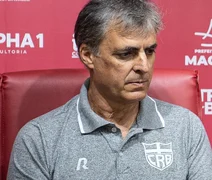 Marroquim diz que clube aguarda liberação da Fifa para contratar atletas
