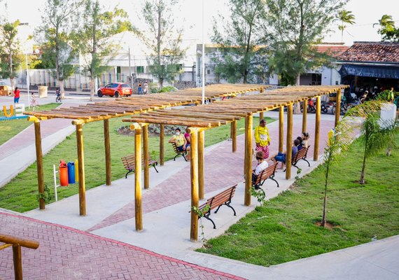 Nova Praça das Casuarinas é inaugurada em Palmeira dos Índios