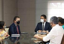 Parlamento recebe demandas dos trabalhadores da Educação