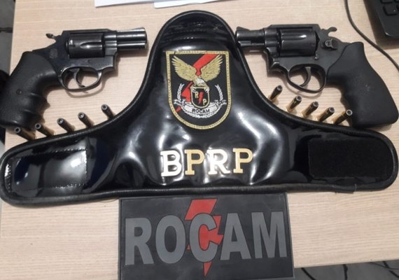 BPRp e 10º BPM apreendem armas de fogo em Maceió e no interior