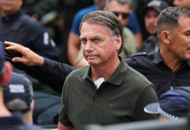 Defesa de Bolsonaro recua horas após pedir suspensão da pena no STF