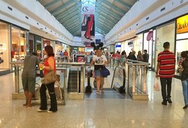 Cerca de 200 lojas de shopping não voltam a funcionar em AL