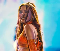 Anitta revela pressão no início da carreira e “looping” de plásticas
