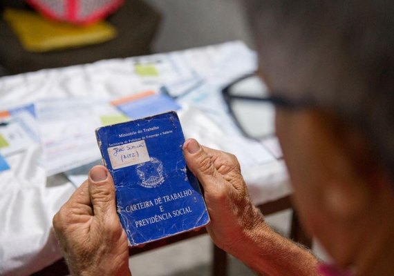 Manutenção de empregos é debatida em negociações coletivas