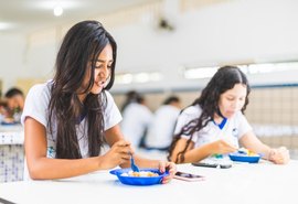 Com formato inovador, alunos da rede pública estadual participam da testagem do cardápio de 2022