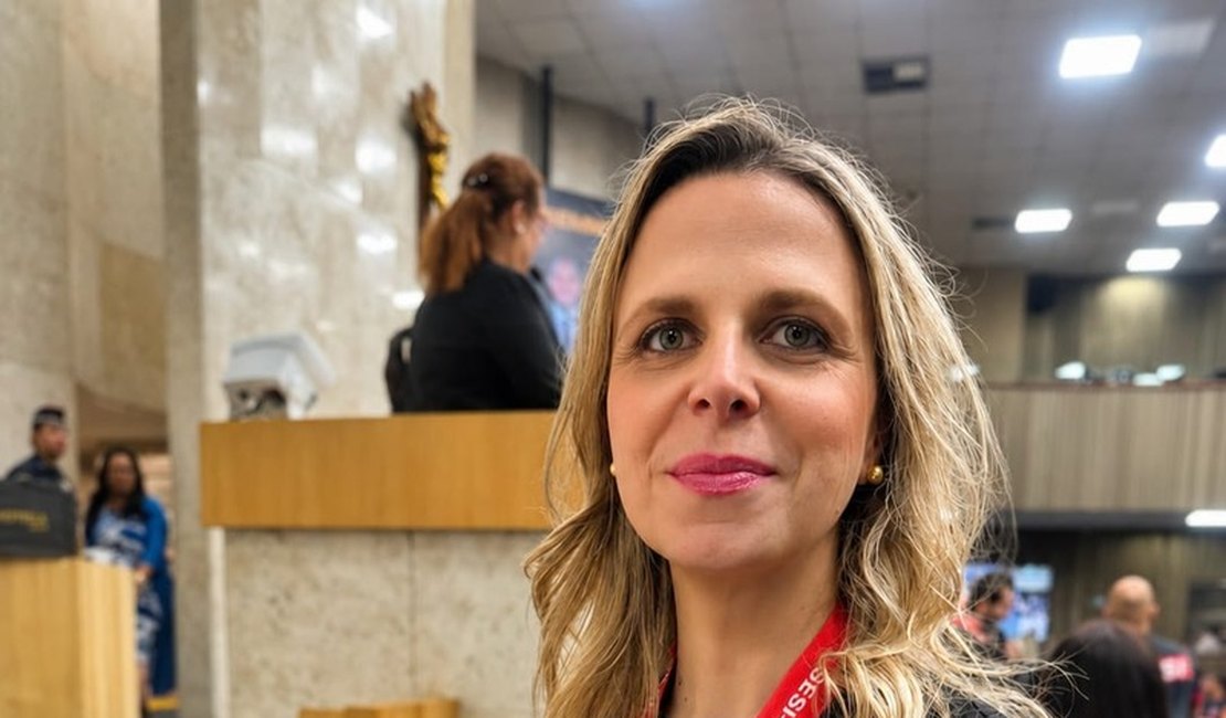 Dra. Ariane Bonucci é homenageada na Câmara Municipal de São Paulo por sua trajetória na saúde auditiva