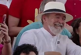 VÍDEO: Sósia de Lula chama atenção pela semelhança com petista em Maceió