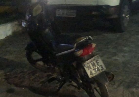Motociclista é preso após colidir na contramão com viatura da polícia e mais dois veículos na Jatiúca