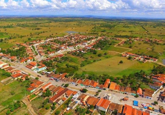 Irmãos acusados de assassinato para vingar morte do pai são presos no Sertão de AL