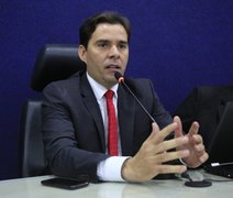 Vereador “sortudo” leva multa de R$ 4,8 mil da DMTT em Maceió: uma em um “milhão”