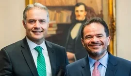 Enquanto oposição racha, MV reforça união do grupo: “seguimos firmes”