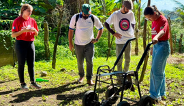Estudantes de Maceió criam enxada mecanizada para ajudar agricultores