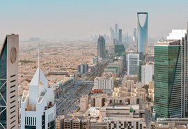 Atentado em cerimônia na Arábia Saudita fere 4 pessoas