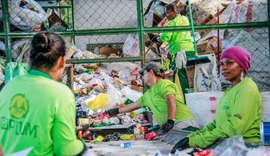 Coleta seletiva gera emprego e cuida do meio ambiente em Maceió