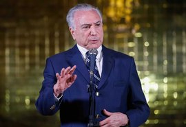 Poder absoluto corrompe, diz Temer