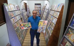 Luciano Correia Cavalcante, à frente do Nano Sebo, é um inveterado amante de quadrinhos e tem muito orgulho desse espaço de disseminação de cultura (Foto: Lucas Ferreira)