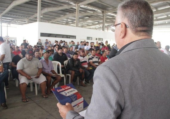 Leilão de veículos do Detran reúne mais de 400 participantes e 237 vendas