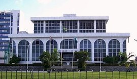 Presidente da ALE deseja indicar novo conselheiro do TCE, diz jornalista