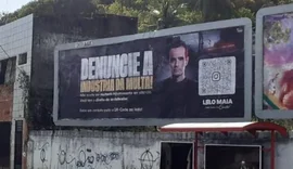 Deputado Lelo Maia espalha outdoors em Maceió denunciando a “indústria da multa”