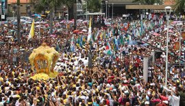 Círio de Nazaré leva multidão às ruas de Belém neste domingo