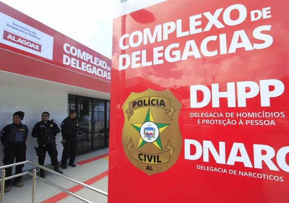 Moradores de Jacarecica encontram corpo com diversas perfurações