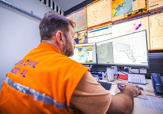 Defesa Civil alerta para chuvas intensas em junho