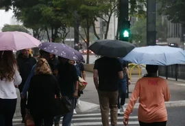 Inmet emite alerta de tempestade para sete estados hoje e amanhã