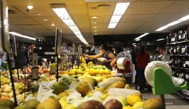 INPC acelera para 0,82% em setembro e acumula alta de 4,29% em 12 meses