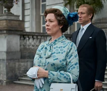 ‘The Crown’ paralisa filmagens temporariamente ‘por respeito’ a Elizabeth II