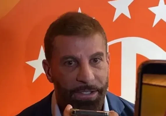 “Ele é vascaíno”: Pedrinho provoca Bap durante sorteio da Copa do Brasil