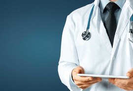 Mais Médicos abrirá inscrições para profissionais formados no exterior