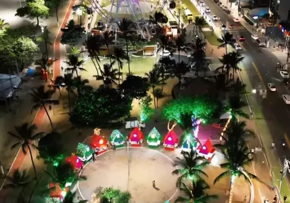 Vila de Natal é inaugurada na orla e amplia opções de lazer em Maceió