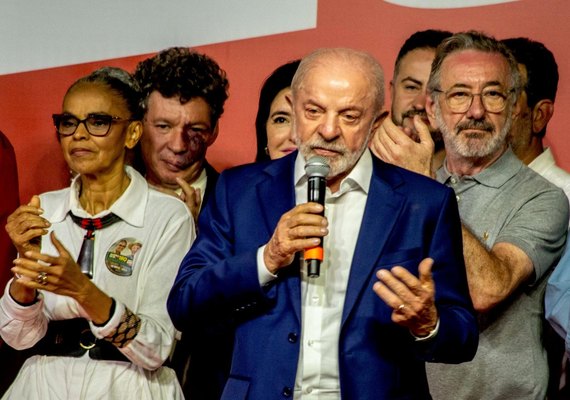 Lula admite 'prorrogação', mira abstenção e promete enfrentar bolsonarismo
