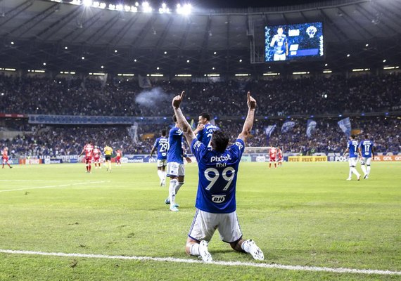 Cruzeiro derrota CRB e amplia liderança na Série B do Brasileiro