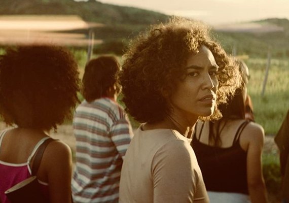 Telecine exibe o filme Bacurau nesta quinta-feira em seu canal no YouTube