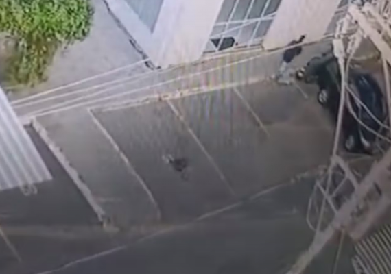 Criança de 4 anos é jogada do quinto andar e sobrevive; padrasto é suspeito