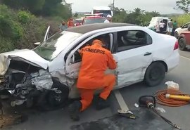 Em São Luís do Quitunde acidente deixa duas pessoas feridas
